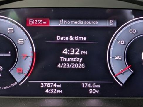 Used 2018 Audi Q5 2.0T Premium Plus w/ Premium Plus Package AWD/4WD image 11