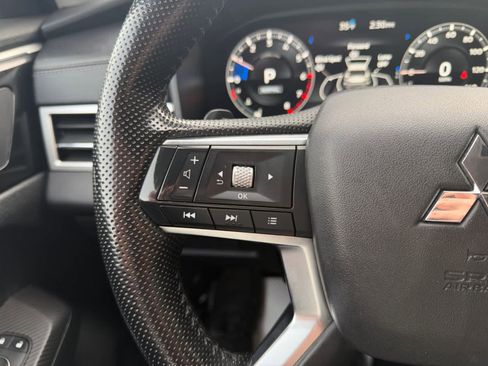 Used 2024 Mitsubishi Outlander SEL image 19