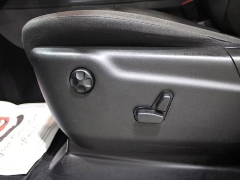 Used 2024 Dodge Durango SXT image 11