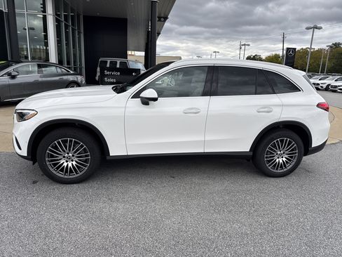 New 2026 Mercedes-Benz GLC 300 image 3