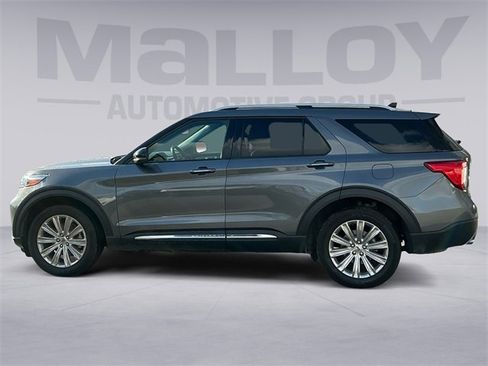 Used 2022 Ford Explorer Limited w/ Equipment Group 301A image 4