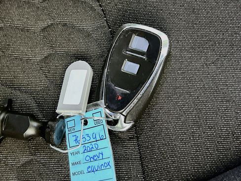 Used 2020 Chevrolet Equinox LT FWD image 36