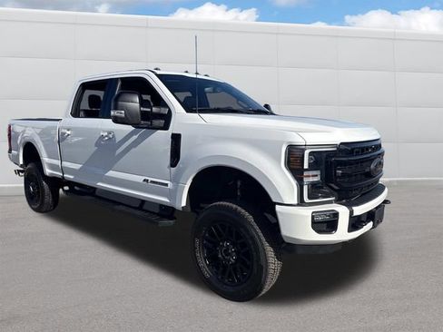 Used 2022 Ford F350 Lariat w/ Black Appearance Package image 8