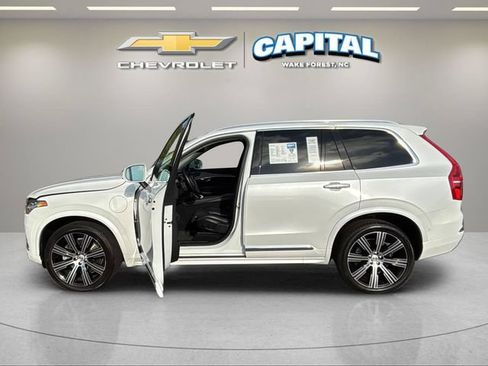 Used 2022 Volvo XC90 T8 Inscription w/ Advanced Package AWD/4WD image 23
