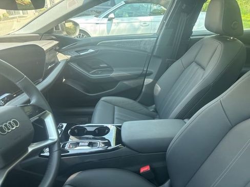 Used 2025 Audi A6 e-tron Premium Plus w/ Premium Plus RWD image 4