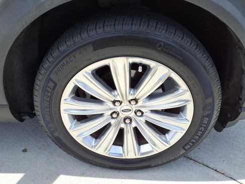 Used 2020 Ford Explorer Limited image 7