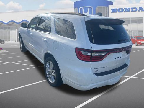 Used 2023 Dodge Durango GT image 3