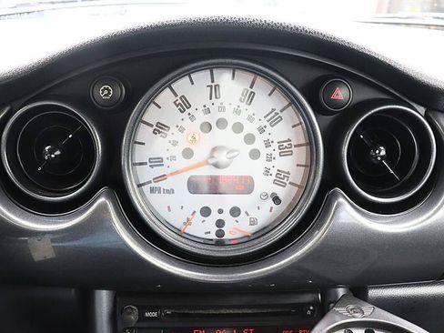 Used 2005 MINI Cooper Hardtop FWD image 13