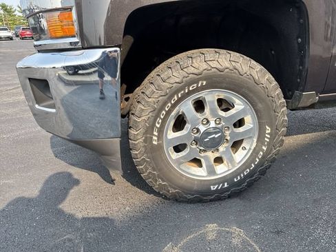 Used 2015 Chevrolet Silverado 3500 LTZ w/ LTZ Plus Package AWD/4WD image 8