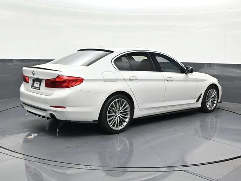 Used 2020 BMW 530i w/ Convenience Package RWD image 5