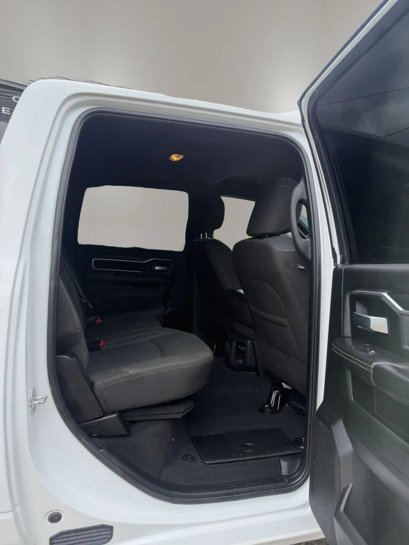 Used 2025 RAM 2500 Big Horn AWD/4WD image 8