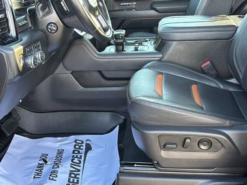 Used 2023 GMC Sierra 1500 AT4 w/ Technology Package AWD/4WD image 24