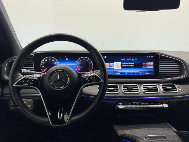 Used 2025 Mercedes-Benz GLE 450 4MATIC Coupe image 3
