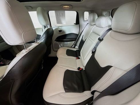 Used 2018 Jeep Compass Limited w/ Navigation Group image 24