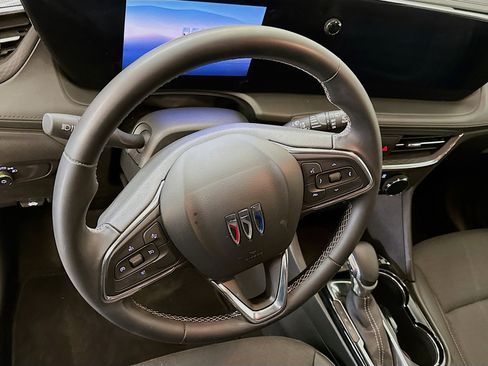 Used 2025 Buick Encore GX Preferred image 18