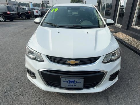 Used 2019 Chevrolet Sonic LT image 3