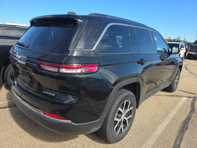Used 2023 Jeep Grand Cherokee Limited AWD/4WD image 9