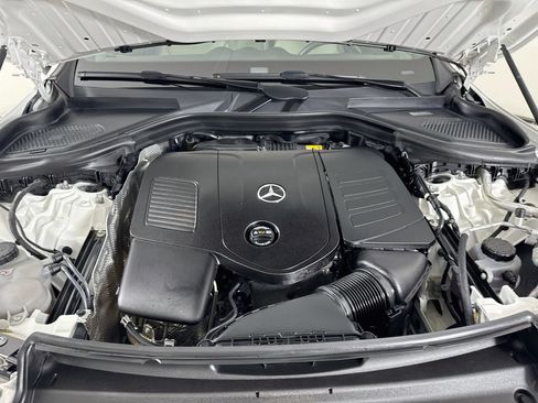 Certified 2023 Mercedes-Benz GLC 300 4MATIC image 33