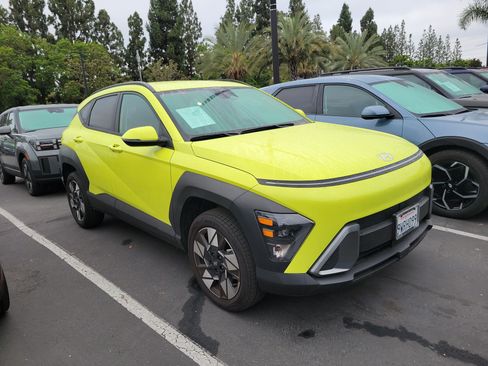 Certified 2025 Hyundai Kona SEL AWD/4WD image 3