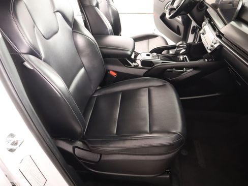 Used 2025 Kia Telluride S AWD/4WD image 15