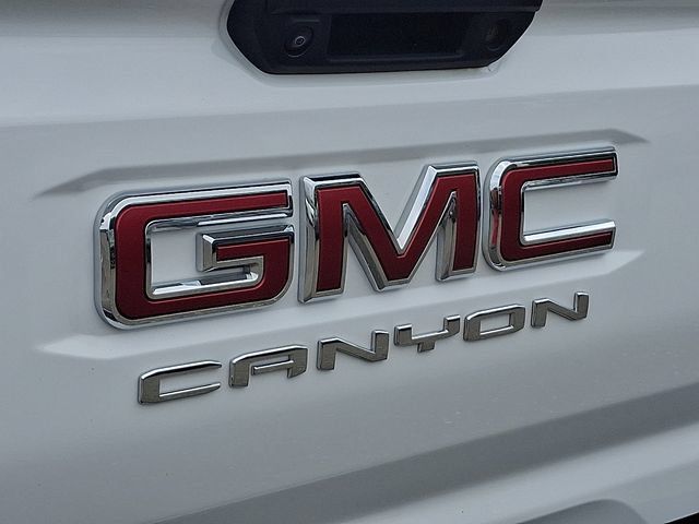 Used 2025 GMC Canyon AT4 AWD/4WD image 33