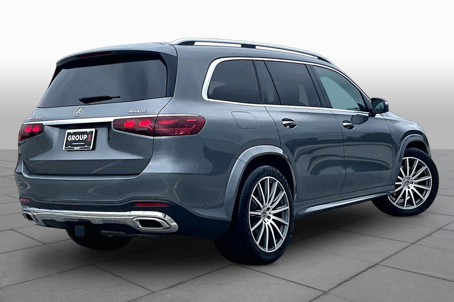 Used 2025 Mercedes-Benz GLS 450 4MATIC w/ AMG Line Exterior image 13