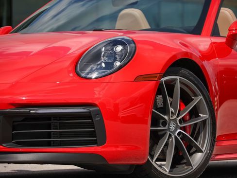 Certified 2024 Porsche 911 Cabriolet image 9