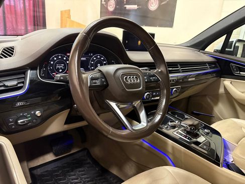 Used 2018 Audi Q7 3.0T Prestige AWD/4WD image 13