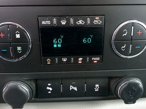 Used 2013 GMC Sierra 1500 SLE w/ Power Tech Package image 21