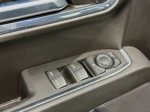 Used 2024 GMC Sierra 1500 Elevation image 15