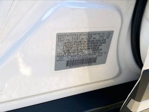 Used 2021 Nissan Kicks SR FWD image 31