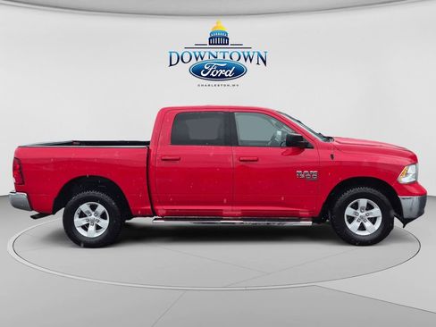 Used 2021 RAM 1500 Classic SLT AWD/4WD image 2