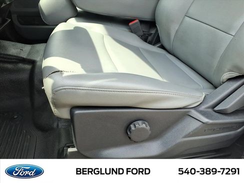 Used 2023 Ford F550 4x4 Crew Cab Super Duty image 20