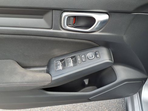 Used 2023 Honda Civic Sport image 13
