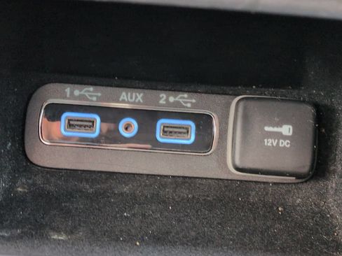 Used 2019 Jeep Grand Cherokee Laredo AWD/4WD image 21