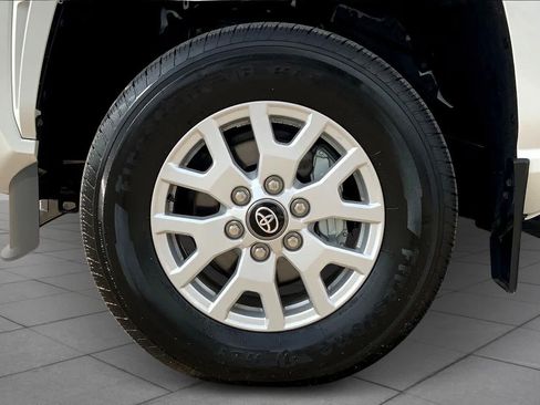 Used 2024 Toyota Tacoma SR5 RWD image 11