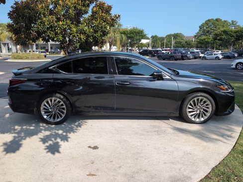 Used 2022 Lexus ES 350 Ultra Luxury FWD image 11