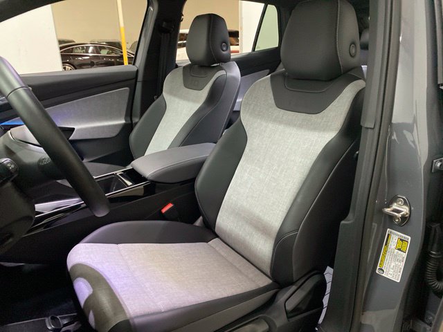 Used 2025 Volkswagen ID.4 Pro RWD image 63