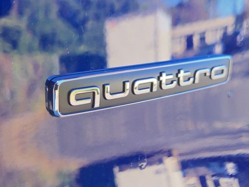 New 2025 Audi Q5 Premium image 9