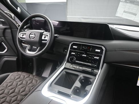 New 2026 Nissan Armada Platinum image 19