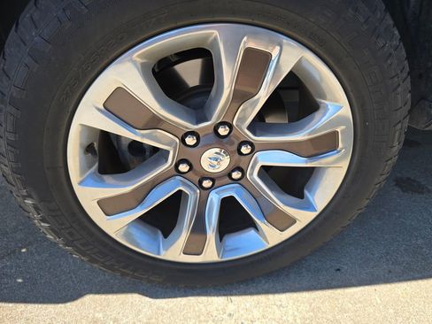 Used 2021 RAM 1500 Limited AWD/4WD image 12