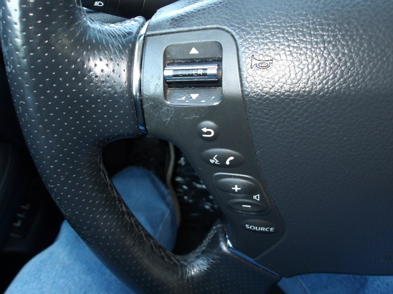 Used 2007 INFINITI M35 x w/ Technology Pkg AWD/4WD image 16