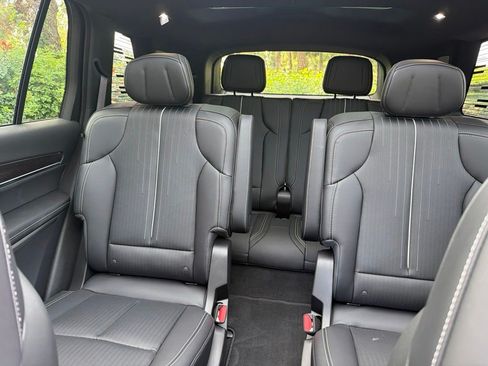 Certified 2026 Cadillac Vistiq Luxury AWD/4WD image 9