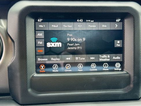 Used 2023 Jeep Wrangler Unlimited w/ Cold Weather Group image 16