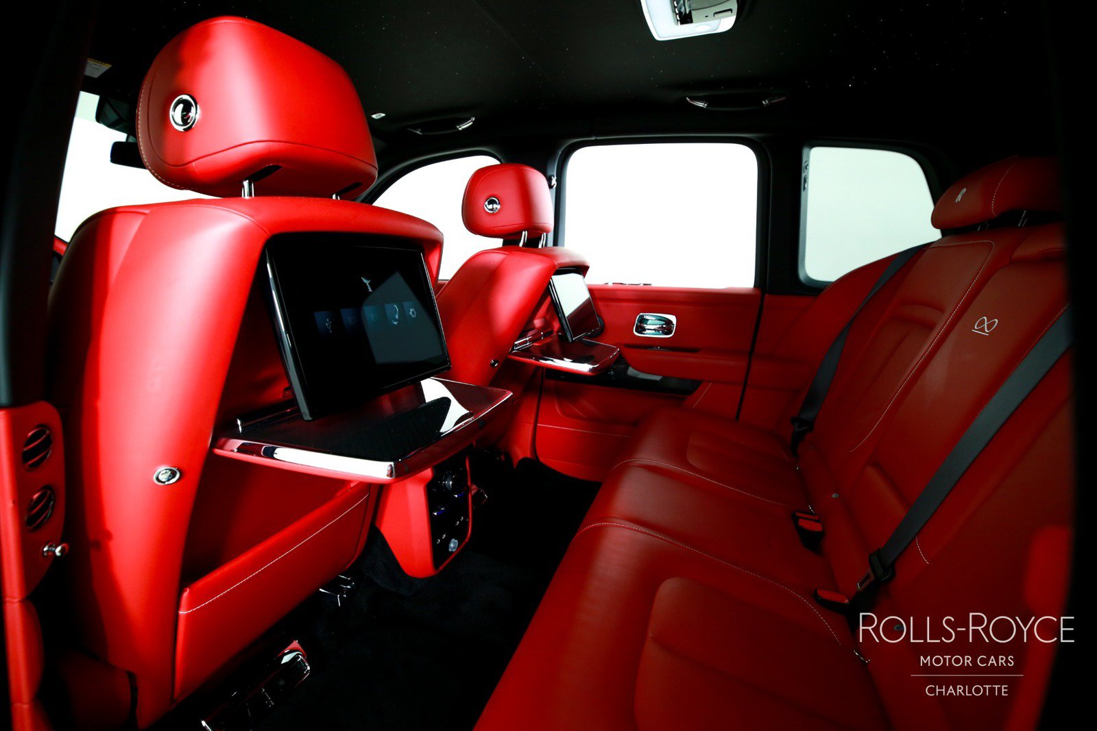 Certified 2025 Rolls-Royce Cullinan Black Badge AWD/4WD image 20