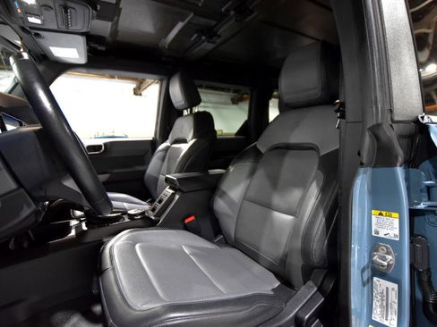 Used 2023 Ford Bronco Everglades image 47