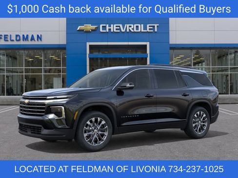 New 2026 Chevrolet Traverse LT w/ Sun and Wheel Package FWD image 2