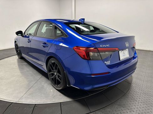 Used 2023 Honda Civic Sport image 9