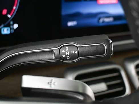 Used 2026 Mercedes-Benz GLE 450 4MATIC image 16