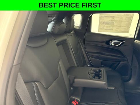 New 2026 Jeep Compass Limited AWD/4WD image 12